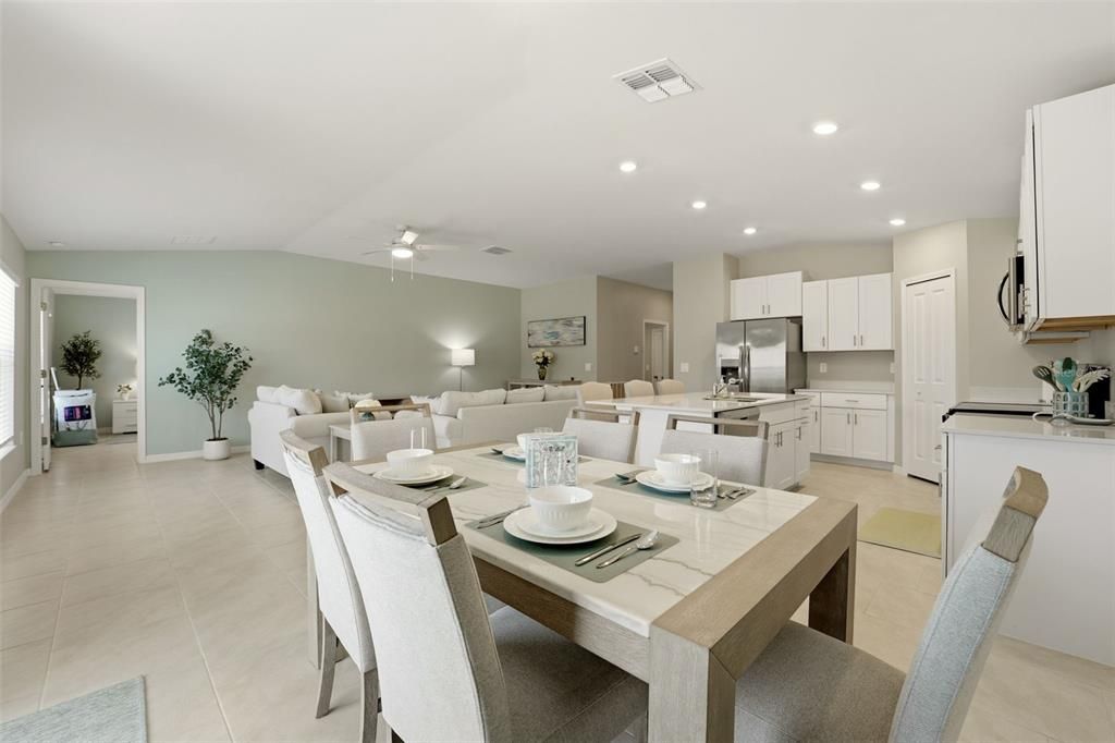 En Venta: $449,000 (4 camas, 2 baños, 1941 Pies cuadrados)