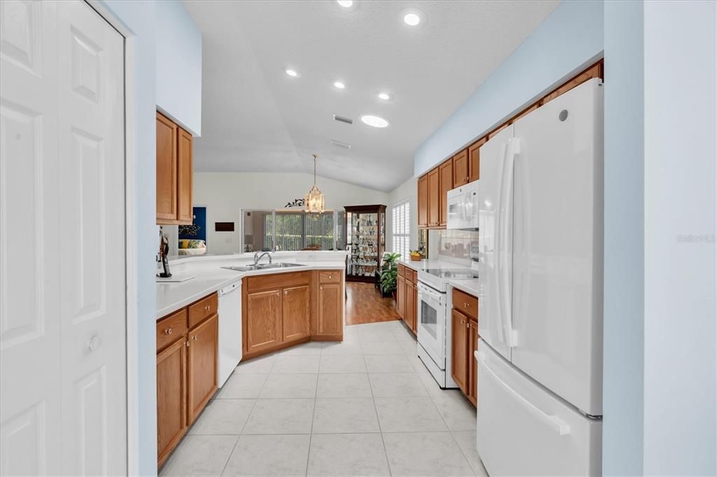 En Venta: $325,000 (3 camas, 2 baños, 1878 Pies cuadrados)