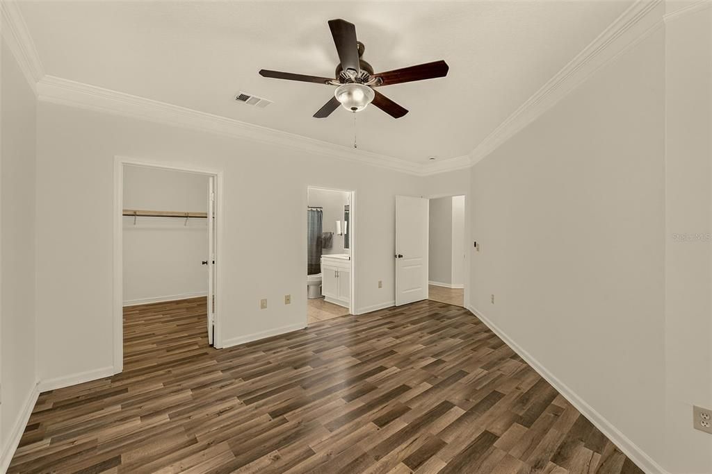 На продажу: $209,900 (3 спален, 2 ванн, 1445 Квадратных фут)