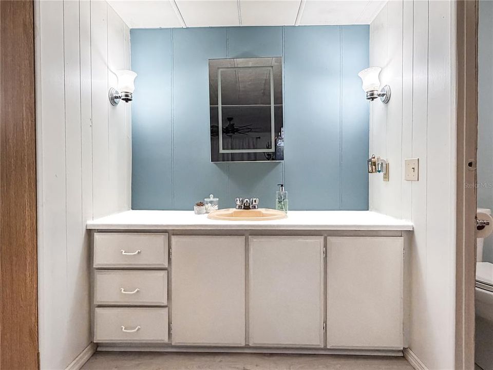 For Sale: $155,000 (3 beds, 2 baths, 1440 Square Feet)
