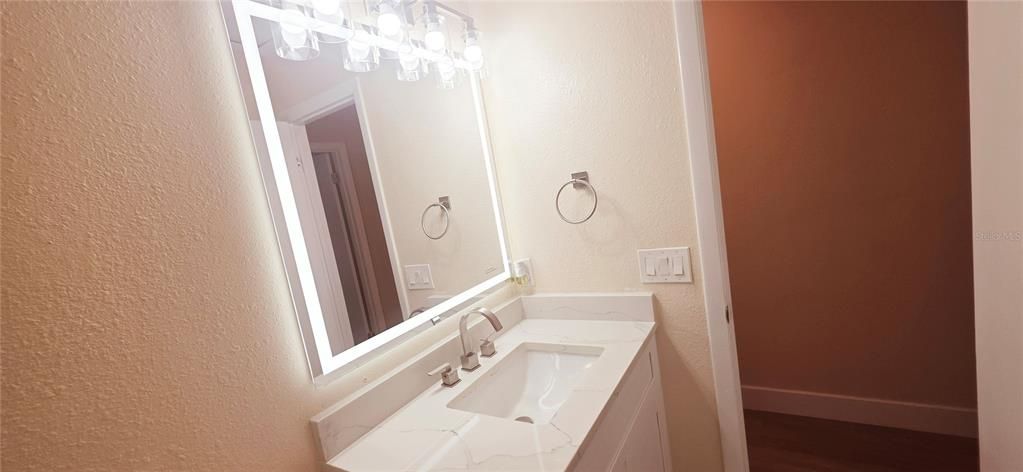 For Sale: $310,000 (3 beds, 2 baths, 1469 Square Feet)