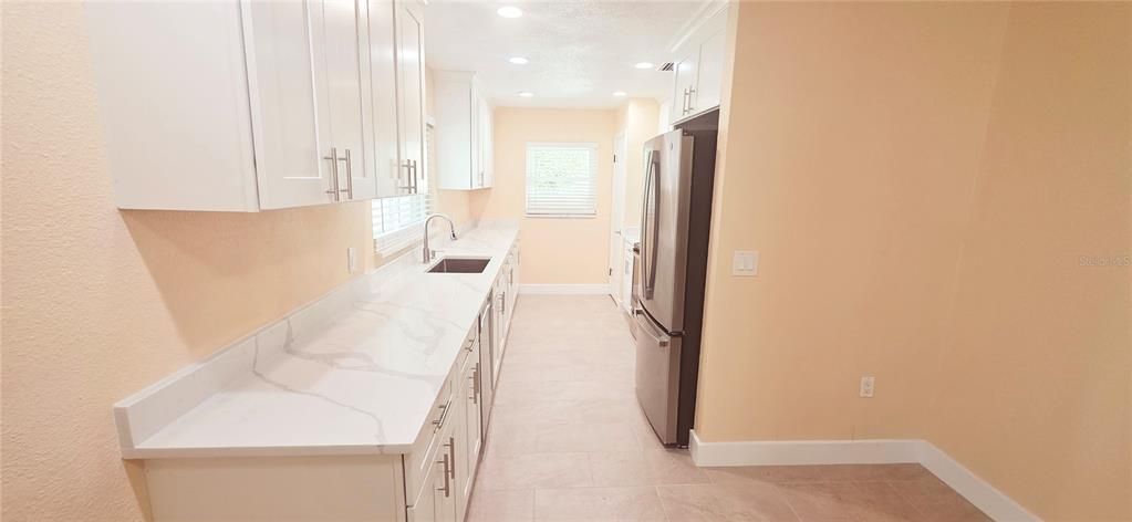 For Sale: $310,000 (3 beds, 2 baths, 1469 Square Feet)