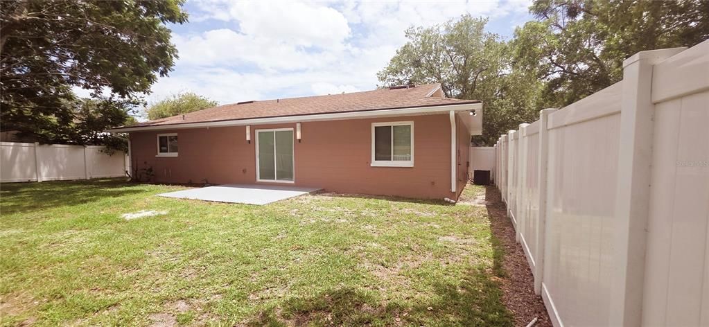For Sale: $310,000 (3 beds, 2 baths, 1469 Square Feet)