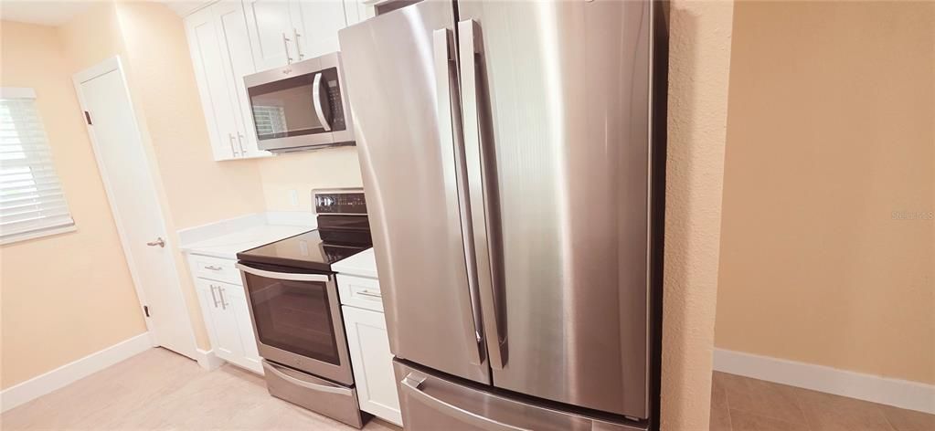 For Sale: $310,000 (3 beds, 2 baths, 1469 Square Feet)