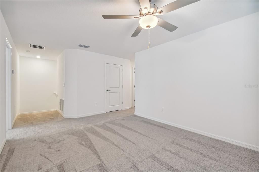 For Rent: $2,550 (3 beds, 2 baths, 1851 Square Feet)