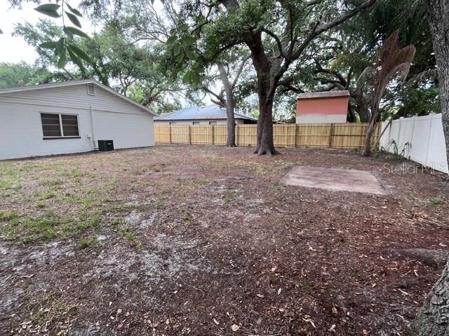 For Sale: $425,000 (3 beds, 2 baths, 1111 Square Feet)