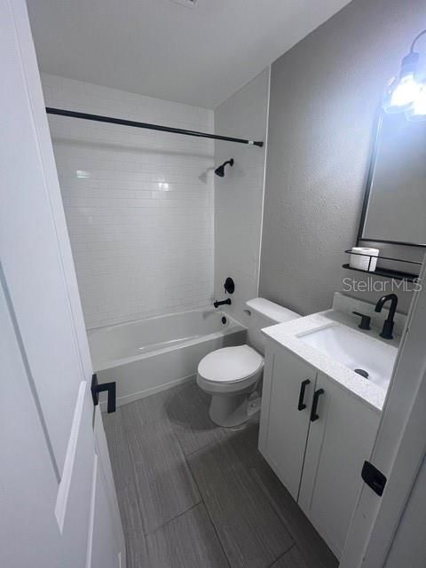 For Sale: $425,000 (3 beds, 2 baths, 1111 Square Feet)