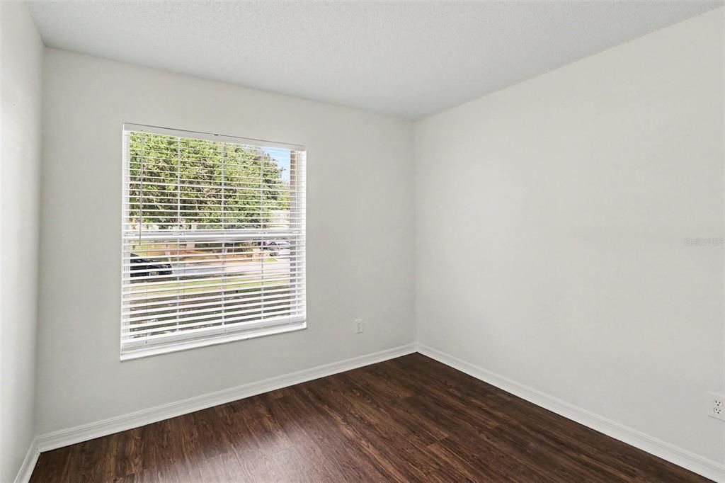 For Sale: $299,900 (3 beds, 2 baths, 1346 Square Feet)