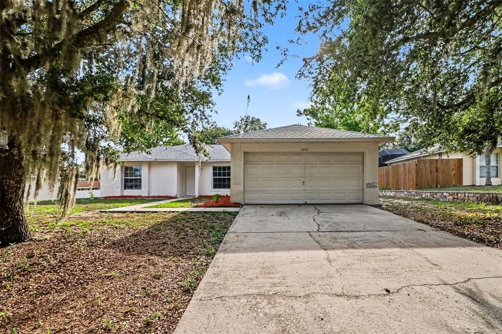 For Sale: $299,900 (3 beds, 2 baths, 1346 Square Feet)