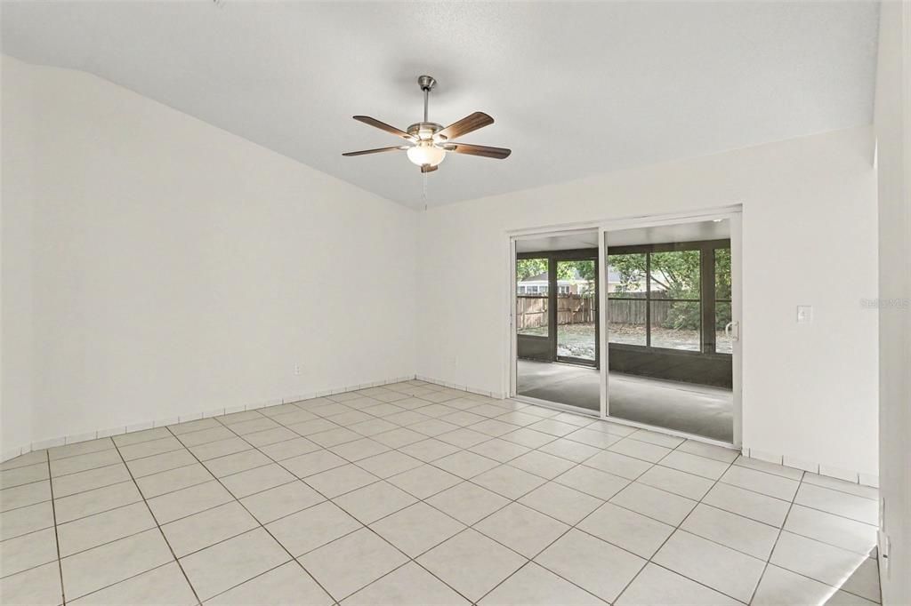 For Sale: $299,900 (3 beds, 2 baths, 1346 Square Feet)