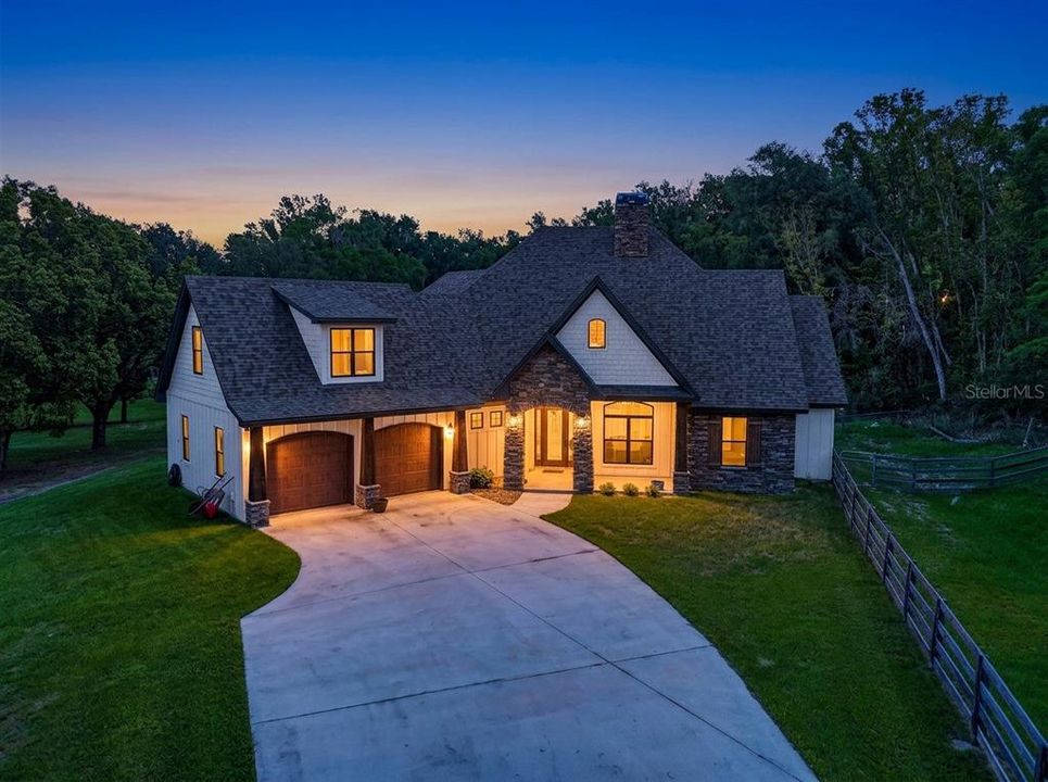 For Sale: $1,399,000 (4 beds, 3 baths, 3172 Square Feet)