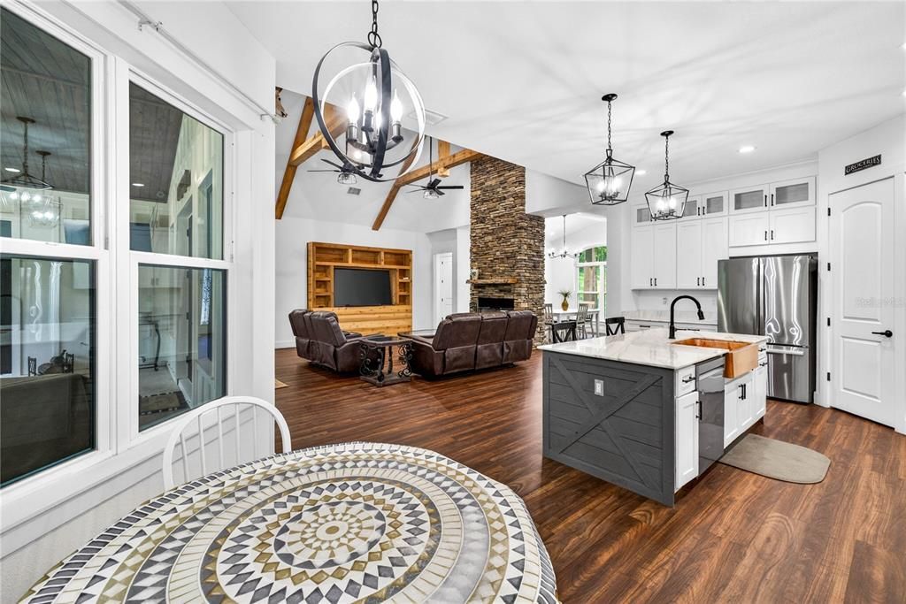 For Sale: $1,399,000 (4 beds, 3 baths, 3172 Square Feet)