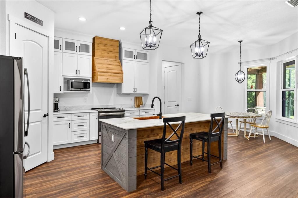 For Sale: $1,399,000 (4 beds, 3 baths, 3172 Square Feet)