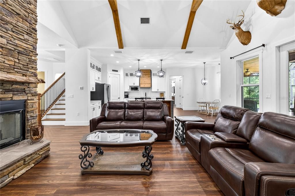 For Sale: $1,399,000 (4 beds, 3 baths, 3172 Square Feet)