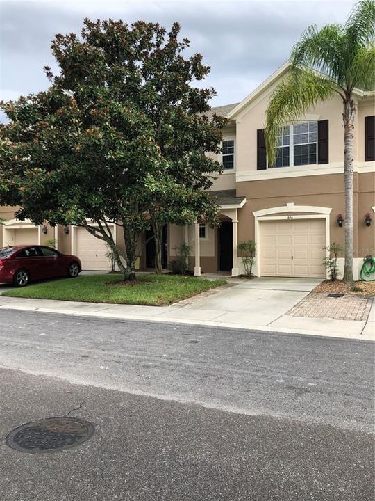 For Rent: $2,100 (3 beds, 2 baths, 1602 Square Feet)