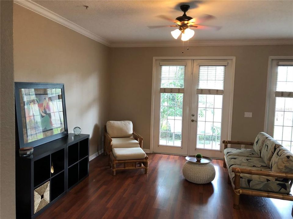 For Rent: $2,100 (3 beds, 2 baths, 1602 Square Feet)