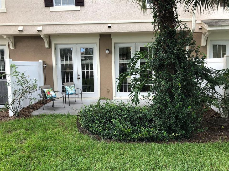 For Rent: $2,100 (3 beds, 2 baths, 1602 Square Feet)
