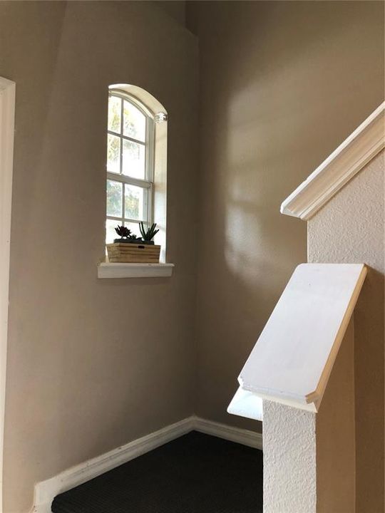 For Rent: $2,100 (3 beds, 2 baths, 1602 Square Feet)
