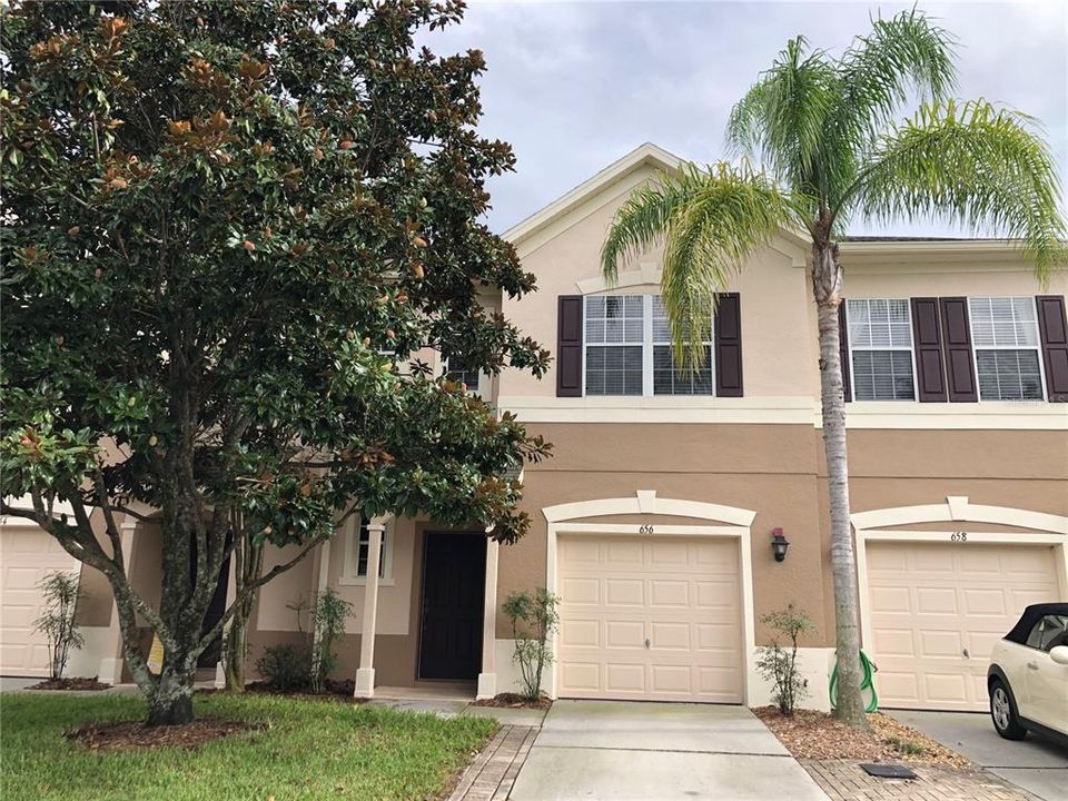 For Rent: $2,100 (3 beds, 2 baths, 1602 Square Feet)