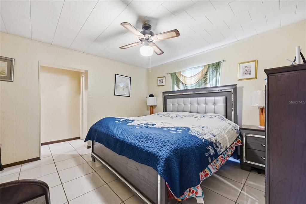 En Venta: $250,000 (3 camas, 2 baños, 1650 Pies cuadrados)