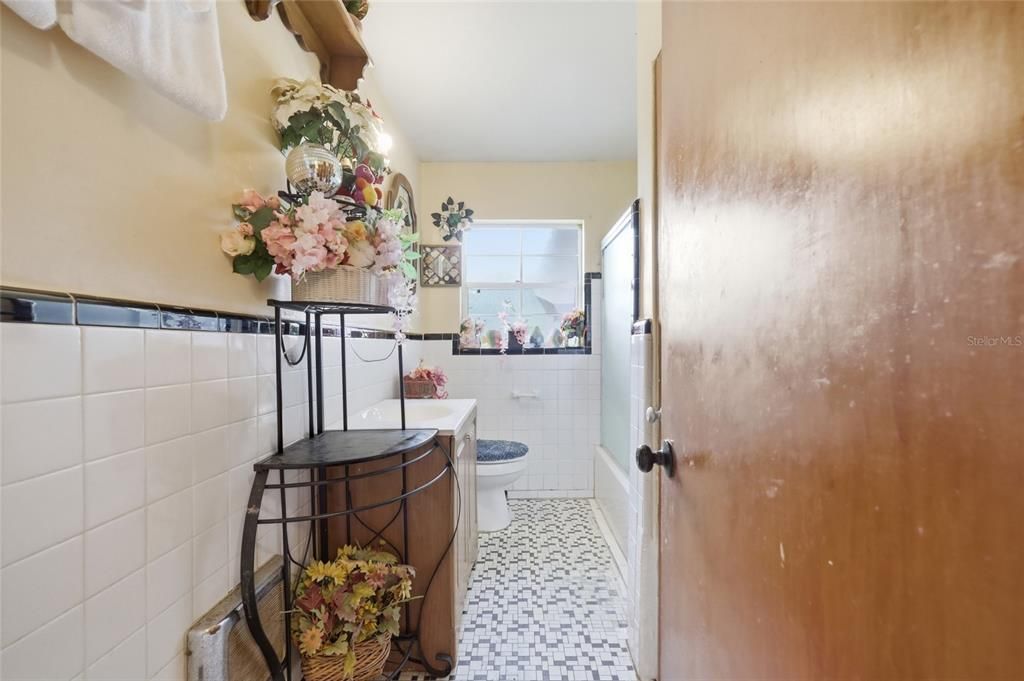 En Venta: $250,000 (3 camas, 2 baños, 1650 Pies cuadrados)