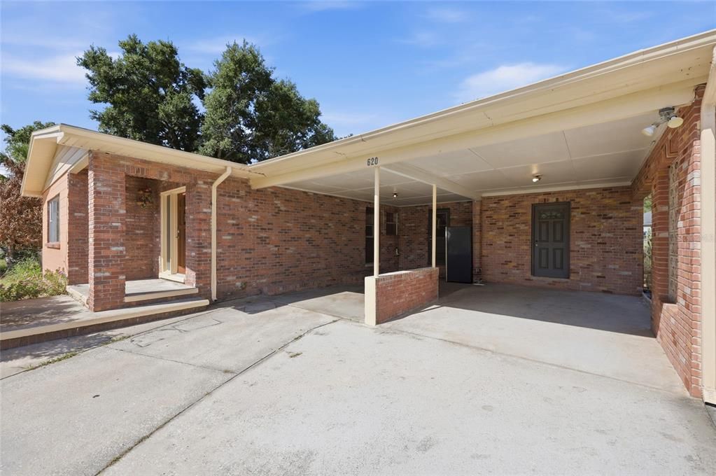 En Venta: $250,000 (3 camas, 2 baños, 1650 Pies cuadrados)