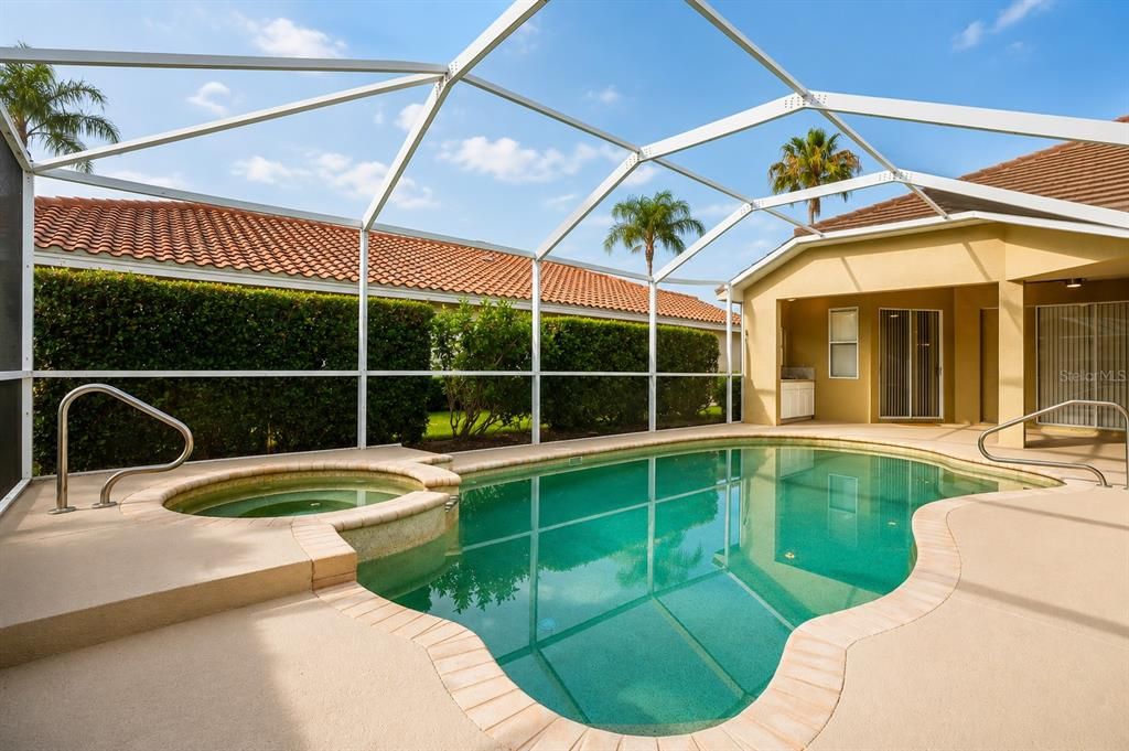 En Venta: $619,900 (5 camas, 3 baños, 2829 Pies cuadrados)