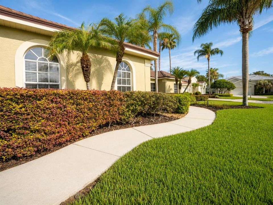 En Venta: $619,900 (5 camas, 3 baños, 2829 Pies cuadrados)