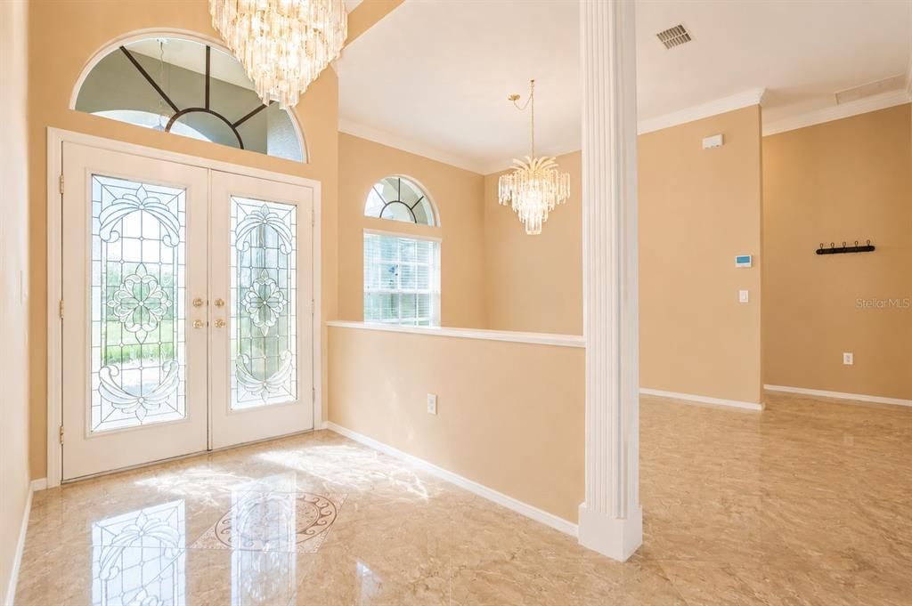 En Venta: $619,900 (5 camas, 3 baños, 2829 Pies cuadrados)