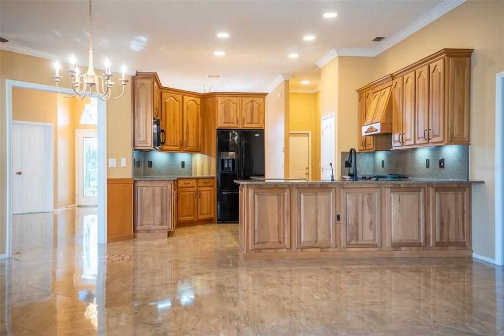 En Venta: $619,900 (5 camas, 3 baños, 2829 Pies cuadrados)