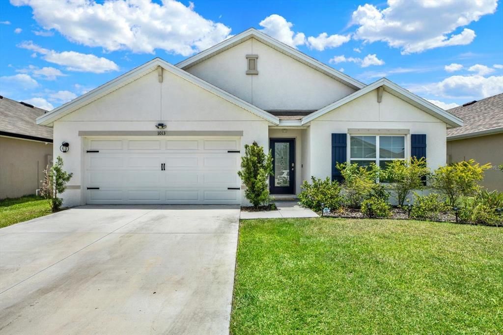For Sale: $340,000 (4 beds, 2 baths, 1828 Square Feet)