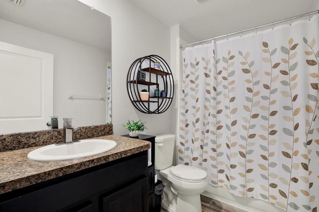 For Sale: $340,000 (4 beds, 2 baths, 1828 Square Feet)