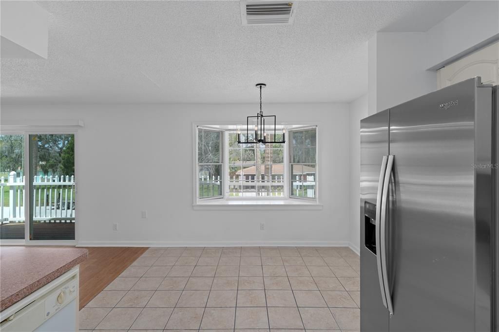For Rent: $1,800 (2 beds, 2 baths, 1364 Square Feet)