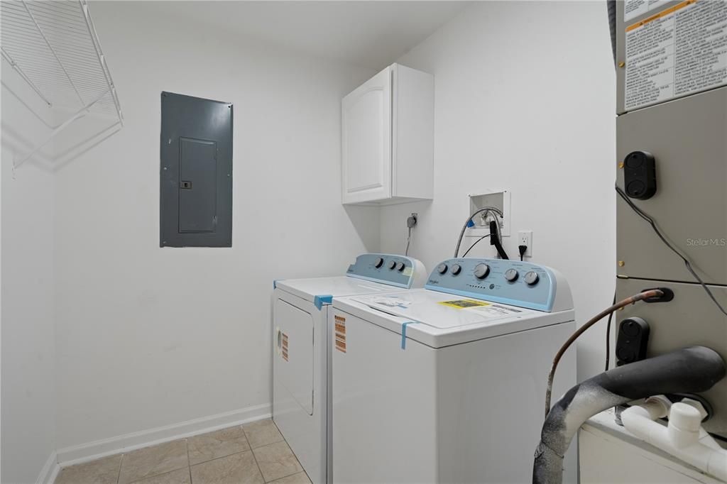 For Rent: $1,800 (2 beds, 2 baths, 1364 Square Feet)