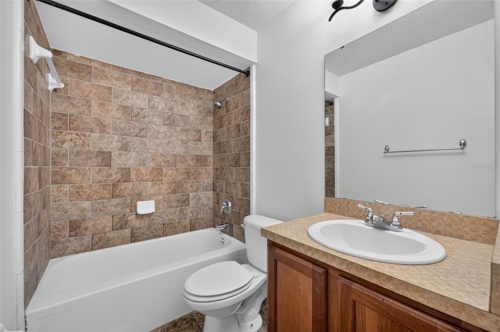 For Rent: $1,600 (2 beds, 2 baths, 1058 Square Feet)