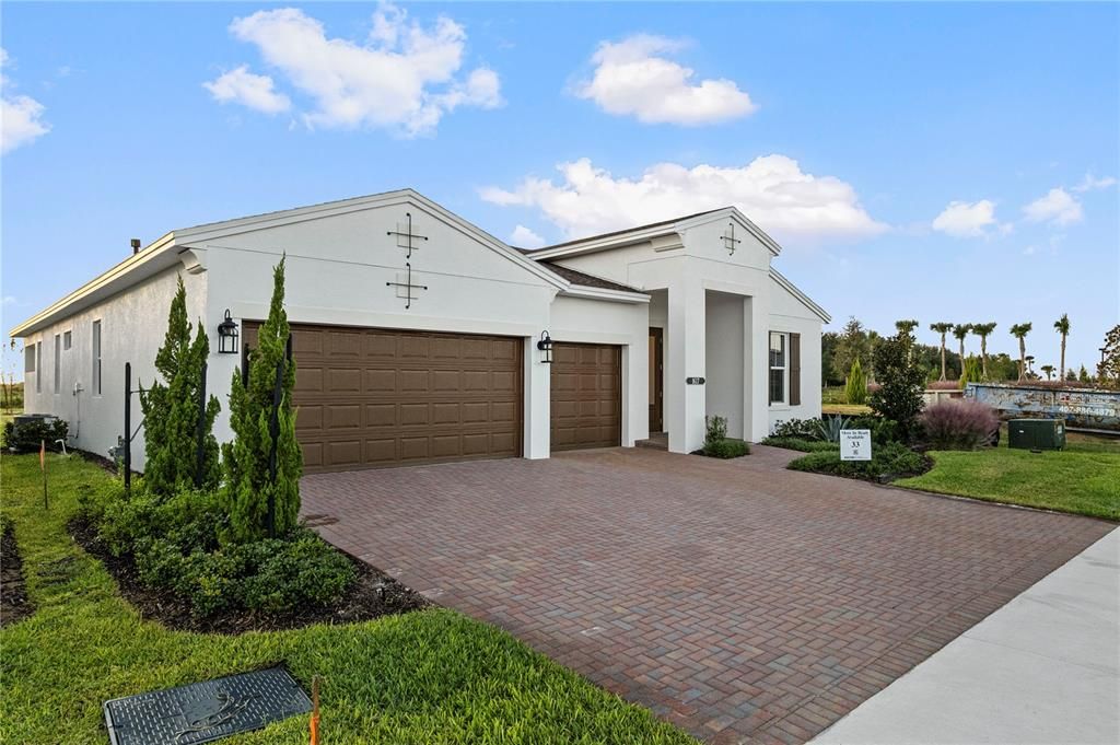 For Sale: $699,990 (3 beds, 3 baths, 2490 Square Feet)