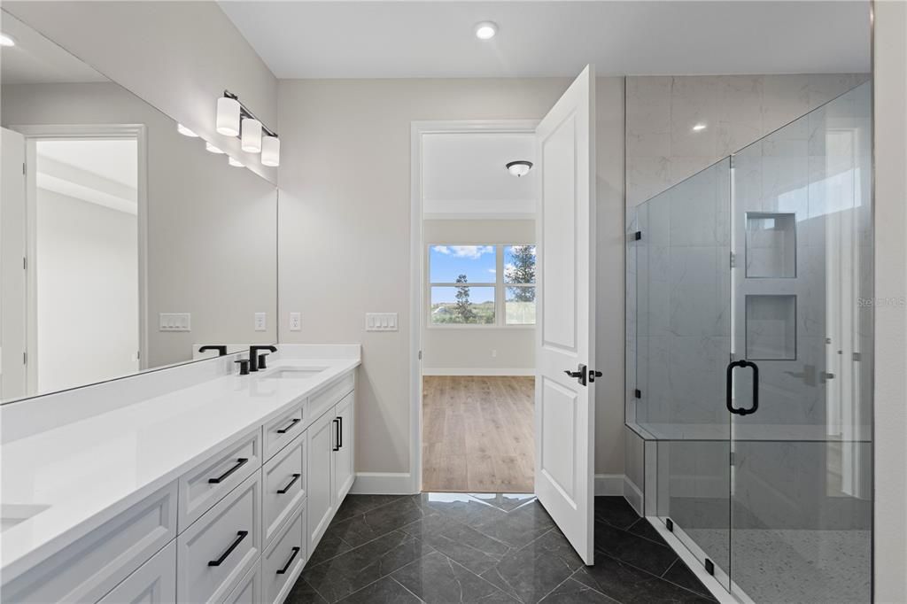 For Sale: $699,990 (3 beds, 3 baths, 2490 Square Feet)