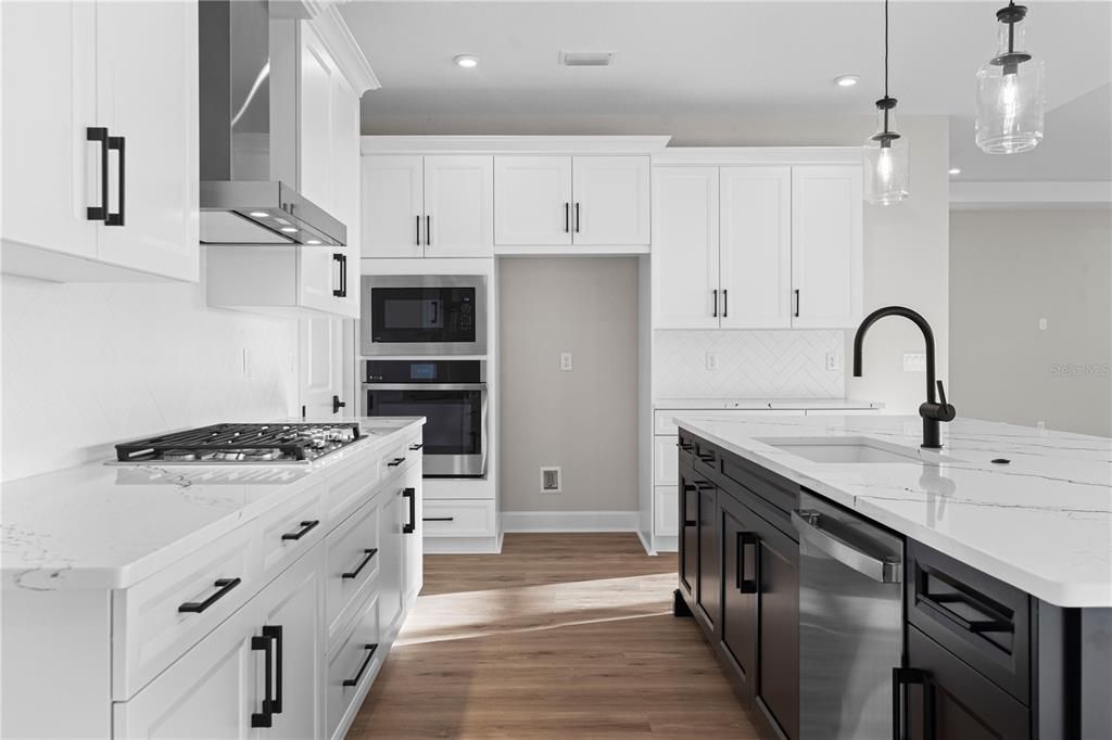 For Sale: $699,990 (3 beds, 3 baths, 2490 Square Feet)