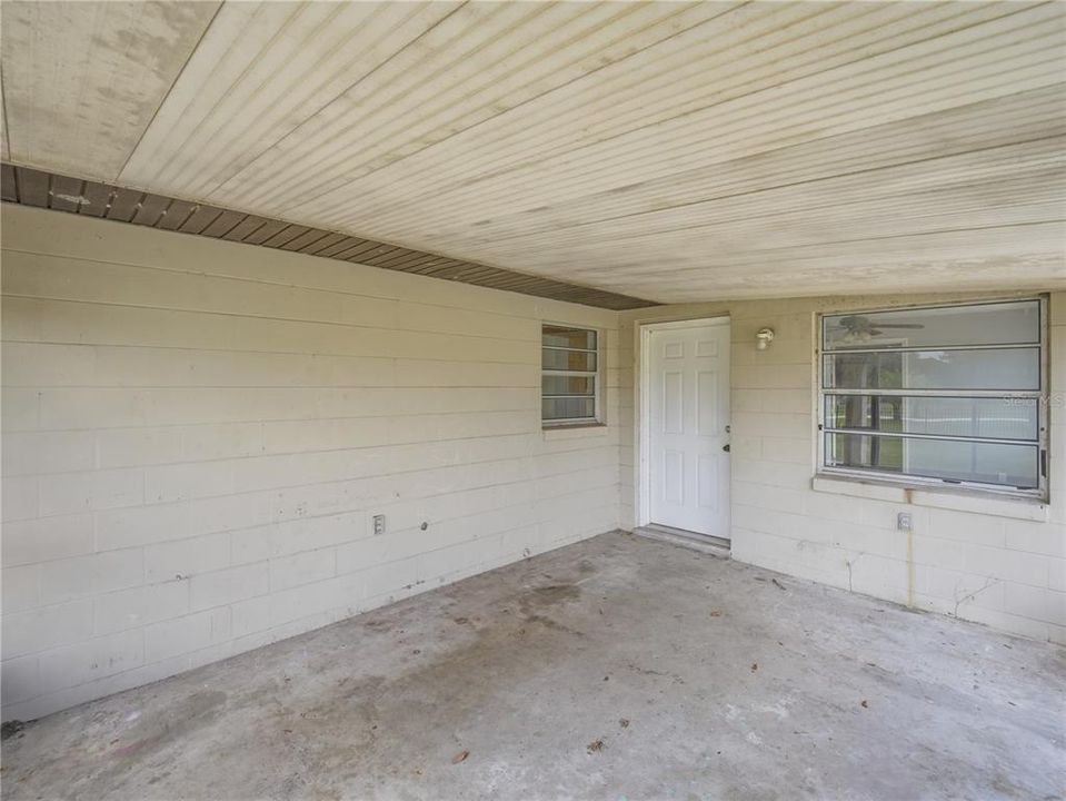 For Sale: $650,000 (3 beds, 2 baths, 1708 Square Feet)