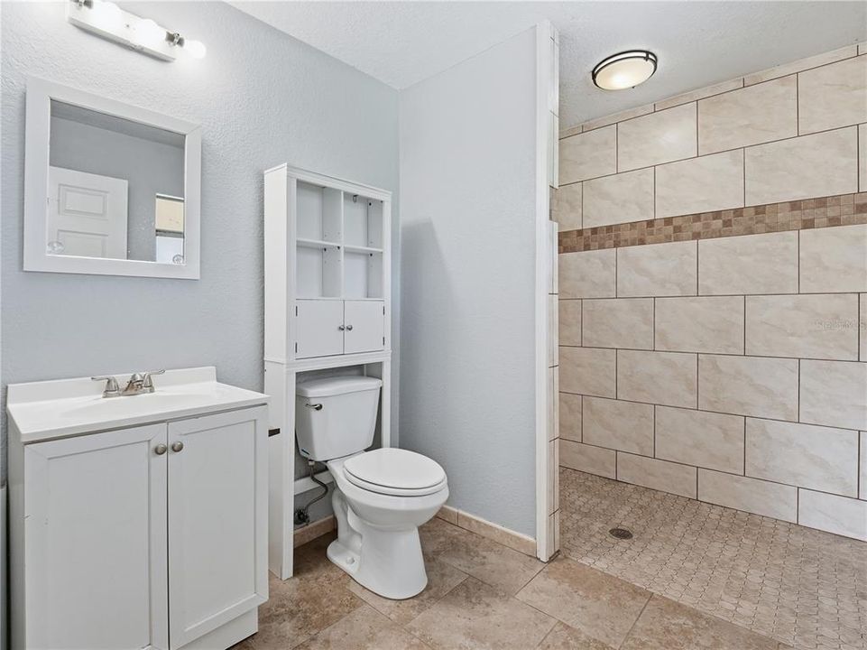 For Sale: $650,000 (3 beds, 2 baths, 1708 Square Feet)