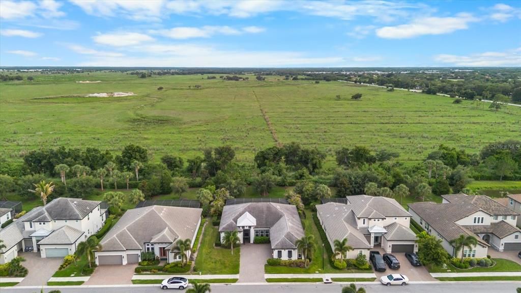 For Sale: $850,000 (4 beds, 3 baths, 2418 Square Feet)