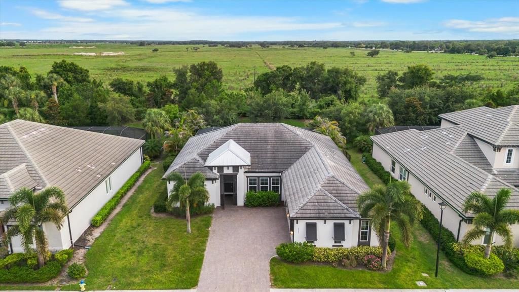 For Sale: $850,000 (4 beds, 3 baths, 2418 Square Feet)