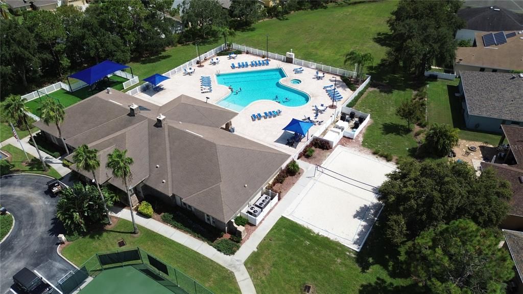 For Sale: $324,900 (2 beds, 2 baths, 1341 Square Feet)