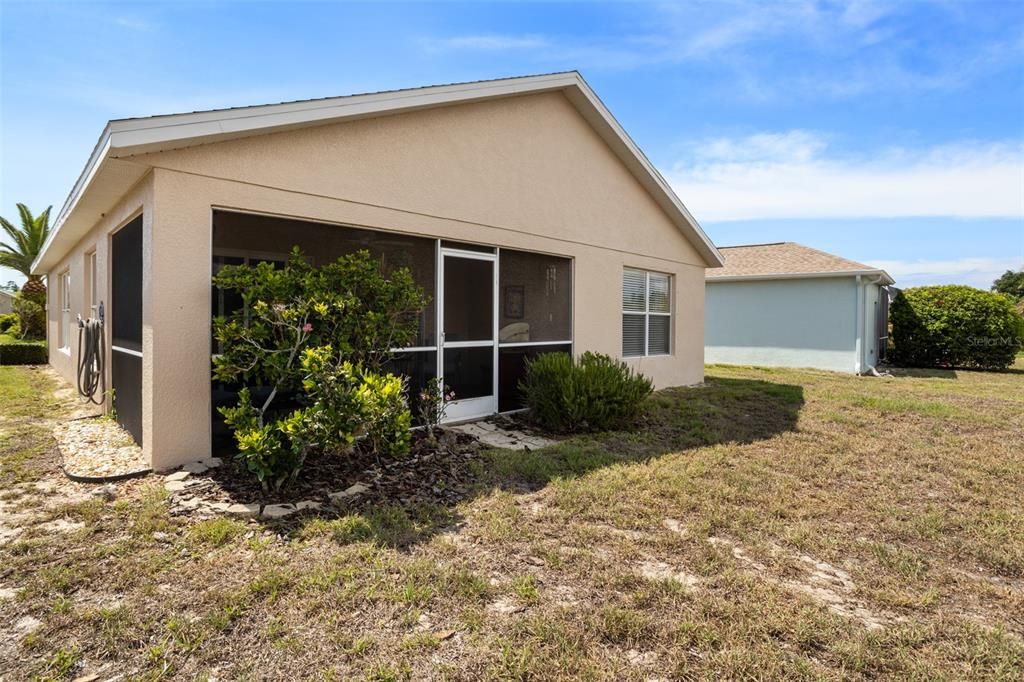 For Sale: $324,900 (2 beds, 2 baths, 1341 Square Feet)