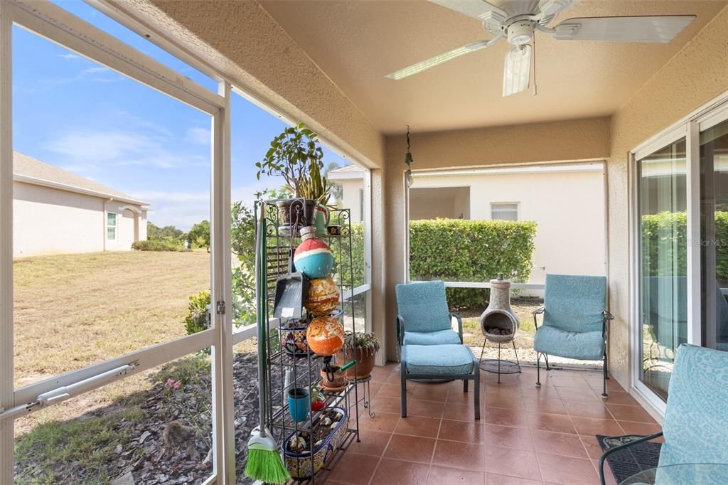 For Sale: $324,900 (2 beds, 2 baths, 1341 Square Feet)