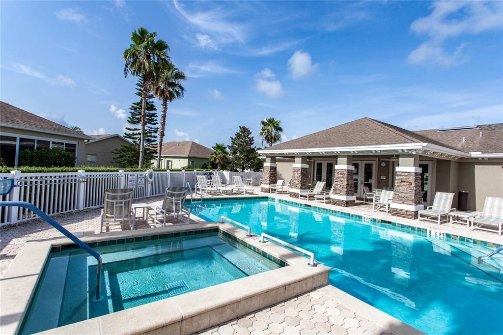 For Sale: $324,900 (2 beds, 2 baths, 1341 Square Feet)
