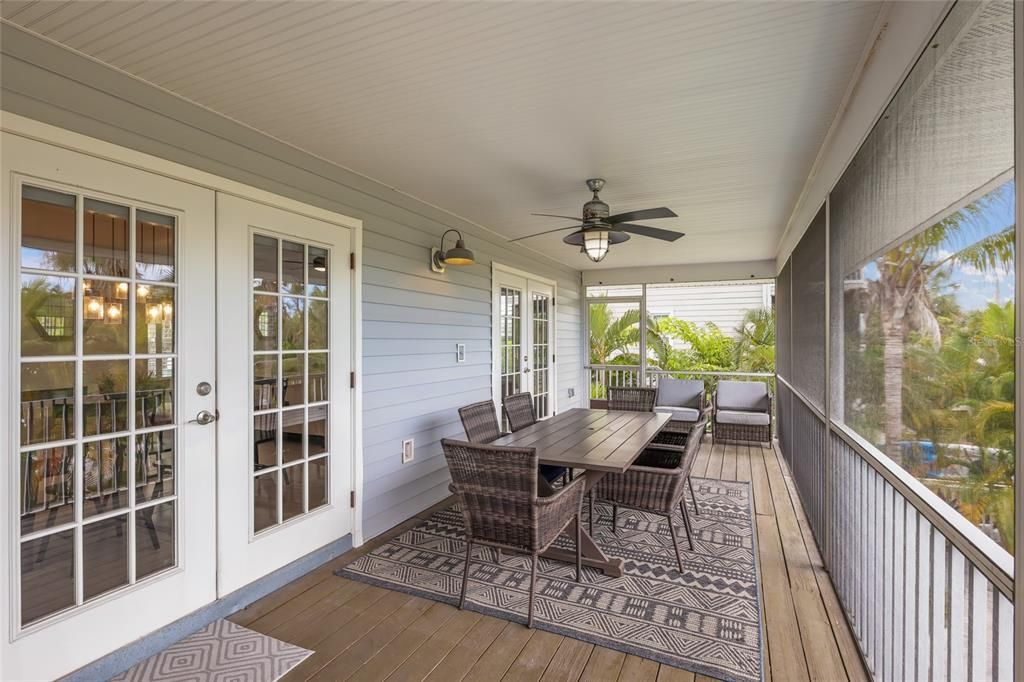 For Sale: $2,325,000 (4 beds, 3 baths, 2686 Square Feet)