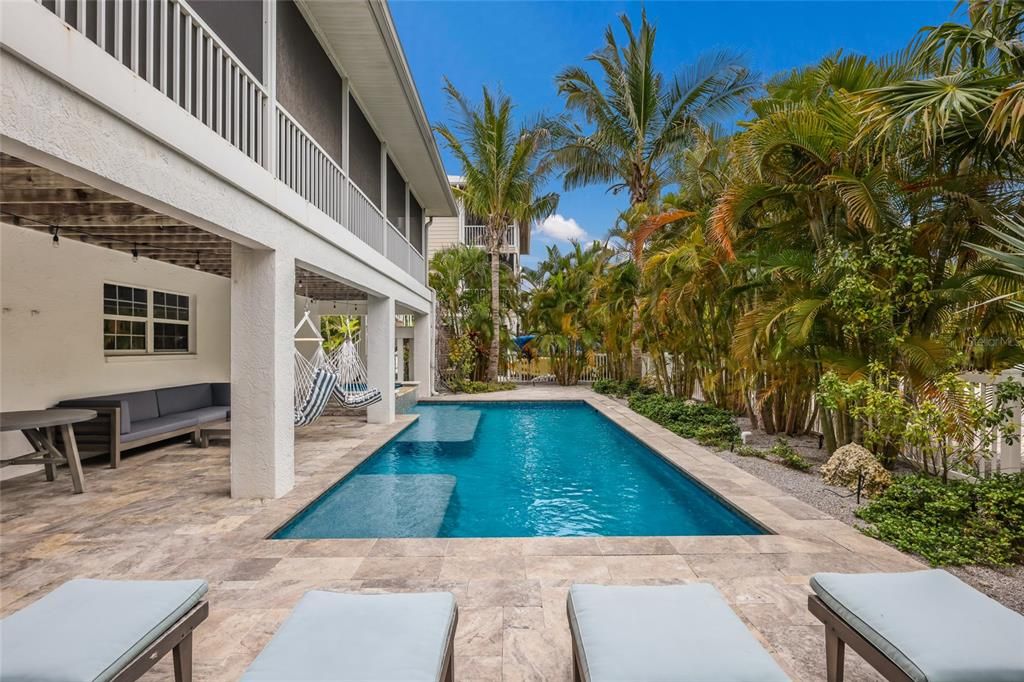 For Sale: $2,325,000 (4 beds, 3 baths, 2686 Square Feet)