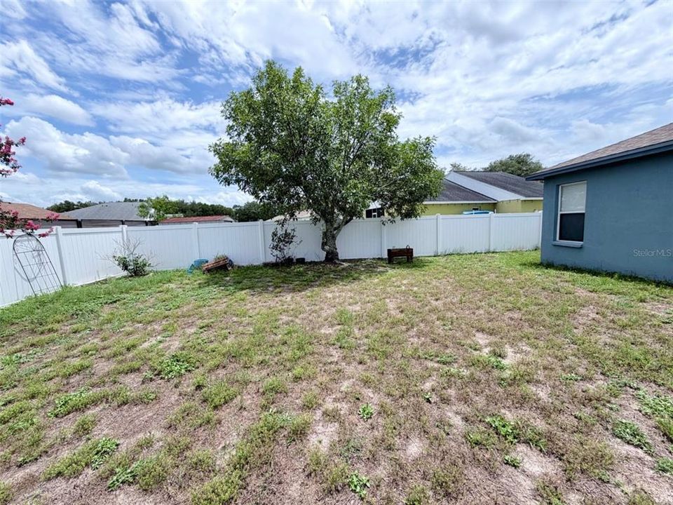 For Rent: $1,995 (3 beds, 2 baths, 1531 Square Feet)
