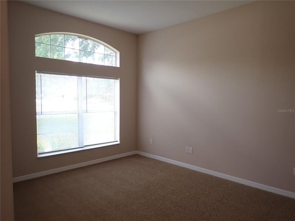 For Rent: $2,900 (3 beds, 2 baths, 2053 Square Feet)